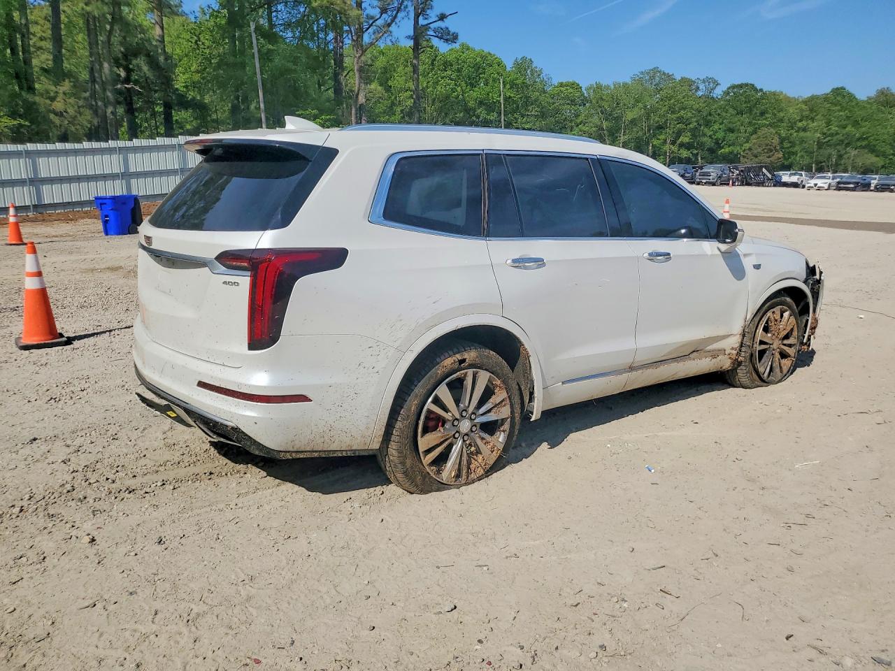 2021 CADILLAC XT6