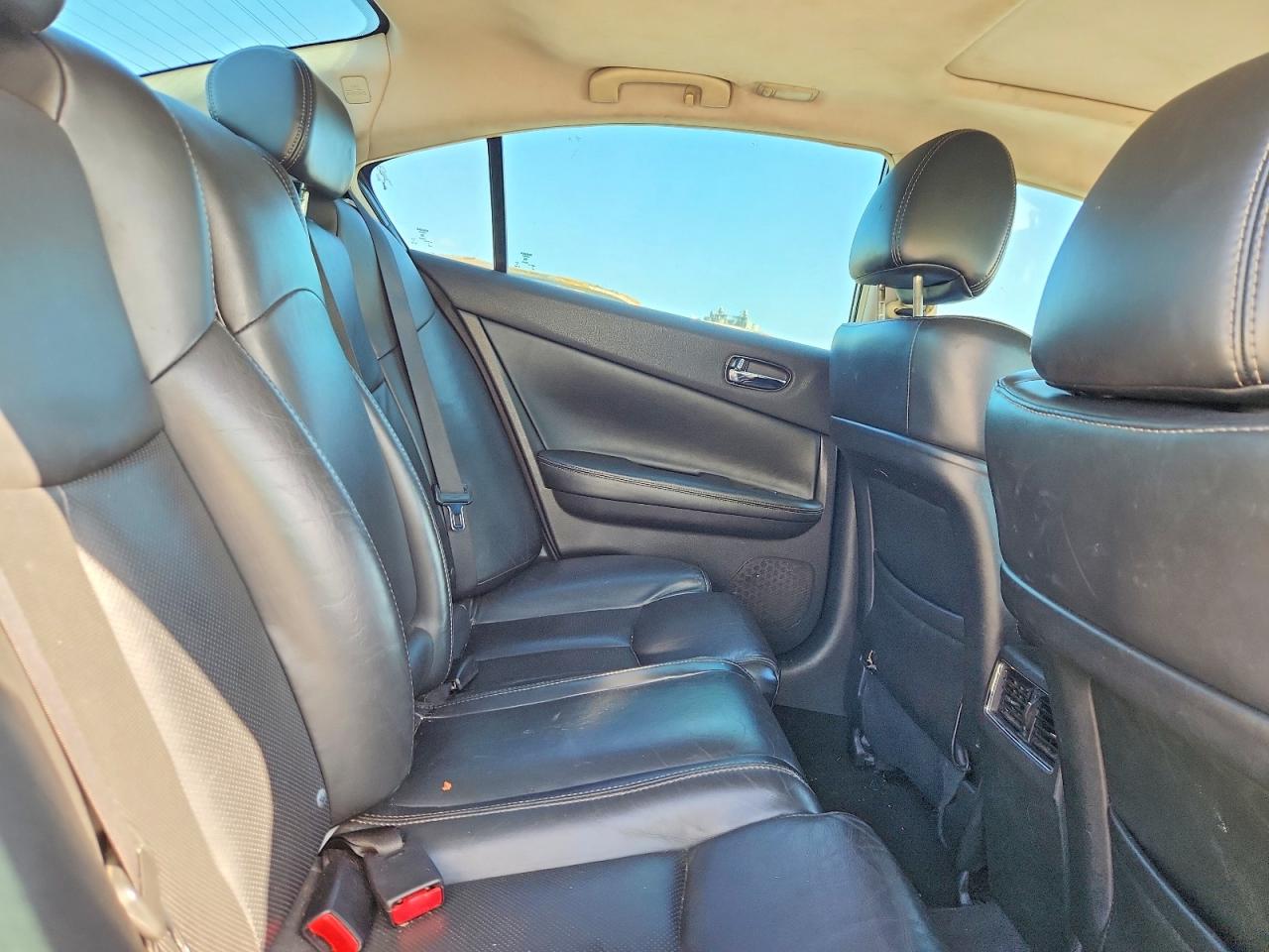 2014 NISSAN MAXIMA