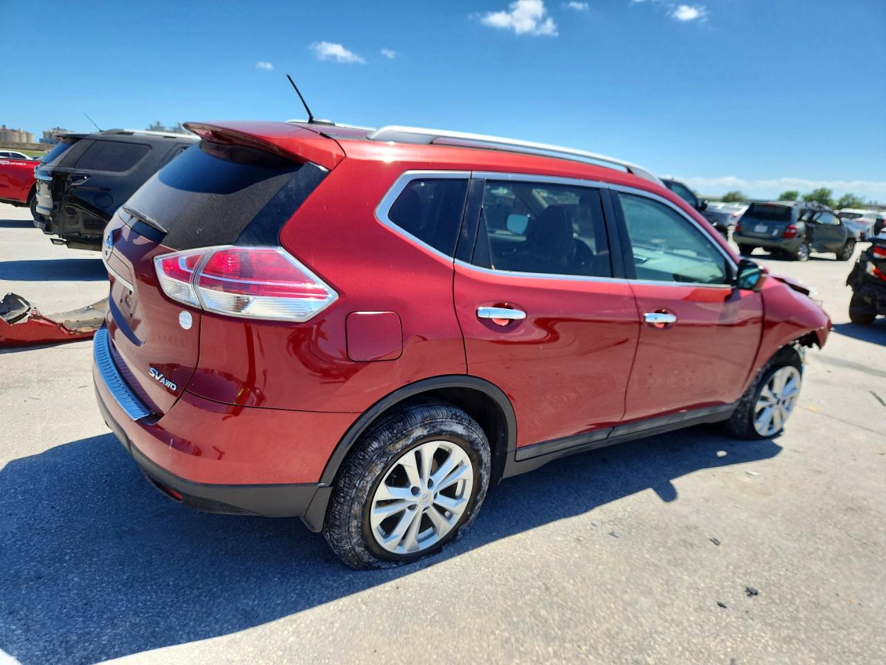 2016 NISSAN ROGUE