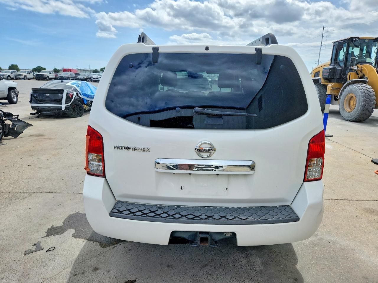 2011 NISSAN PATHFINDER