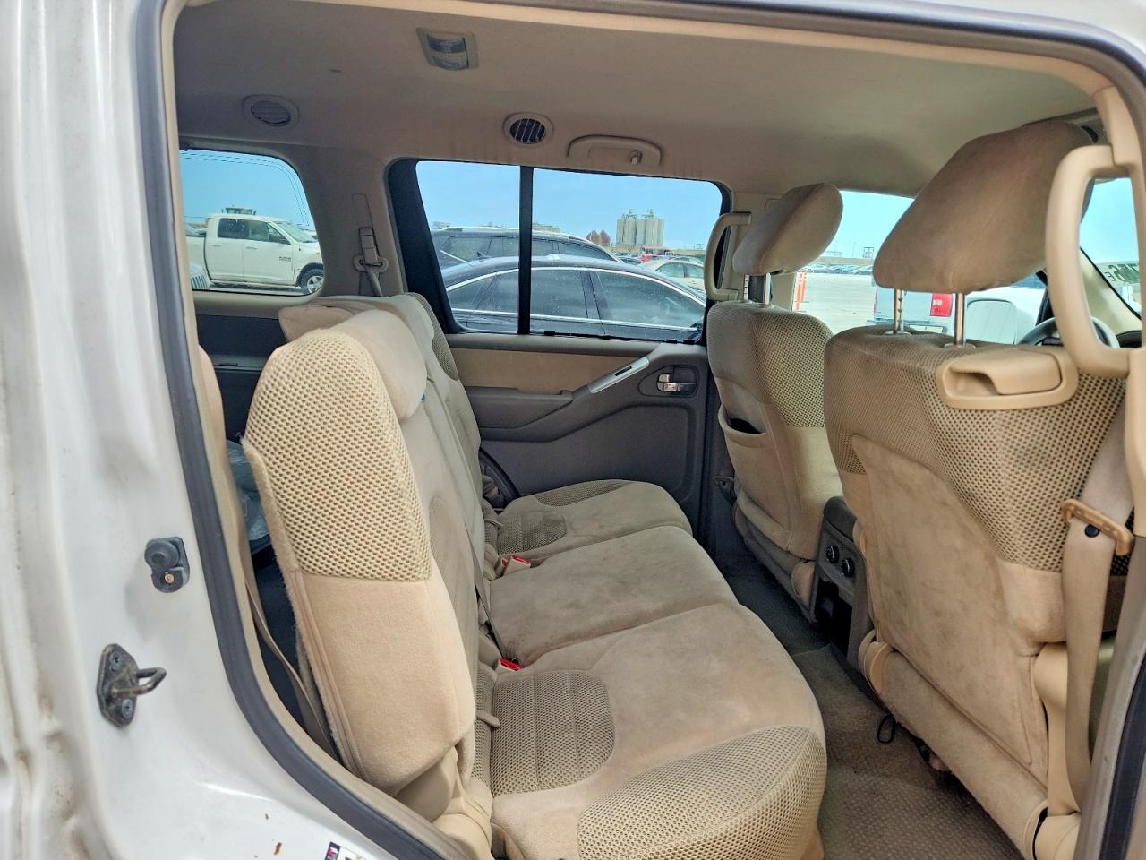 2011 NISSAN PATHFINDER