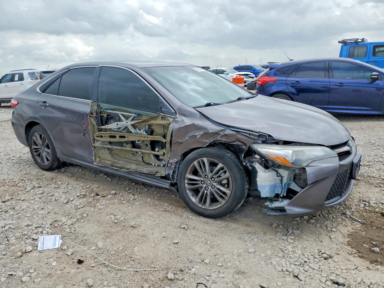 2017 TOYOTA CAMRY