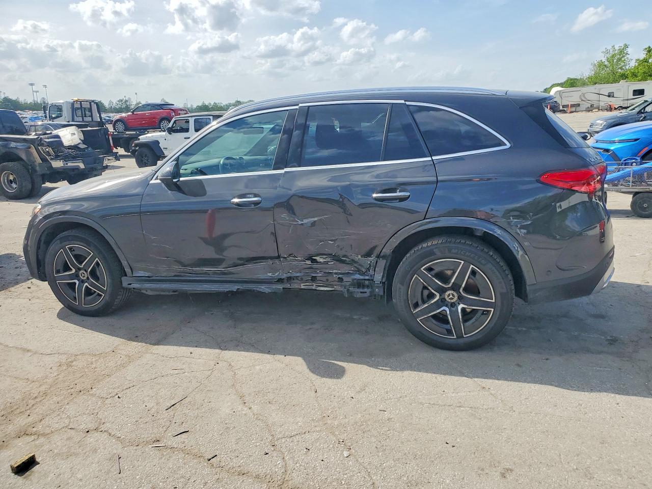 2025 MERCEDES-BENZ GLC-CLASS