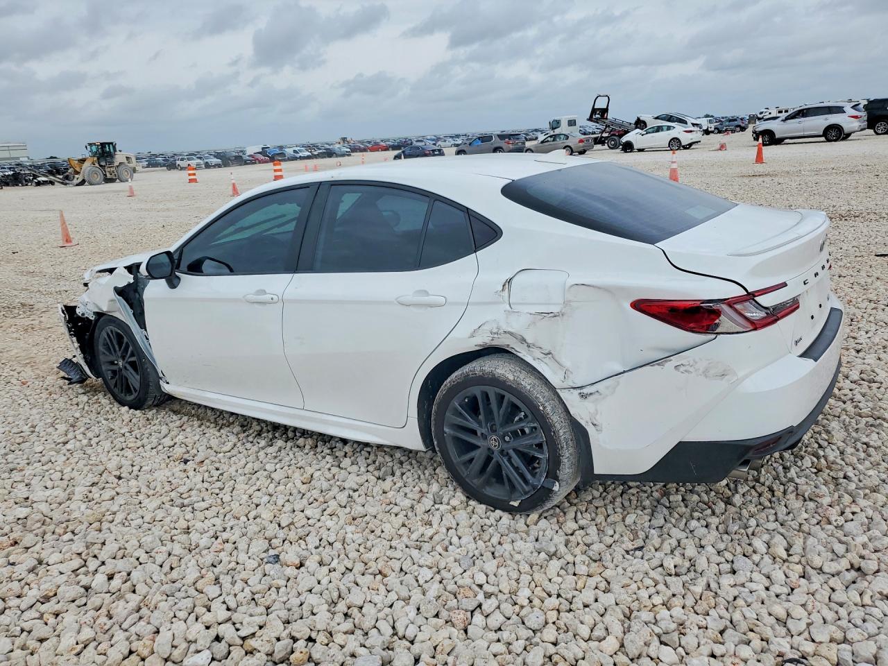 2025 TOYOTA CAMRY