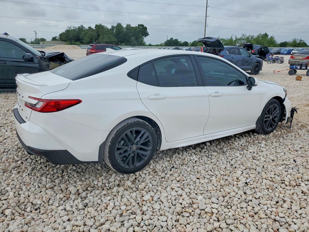 2025 TOYOTA CAMRY