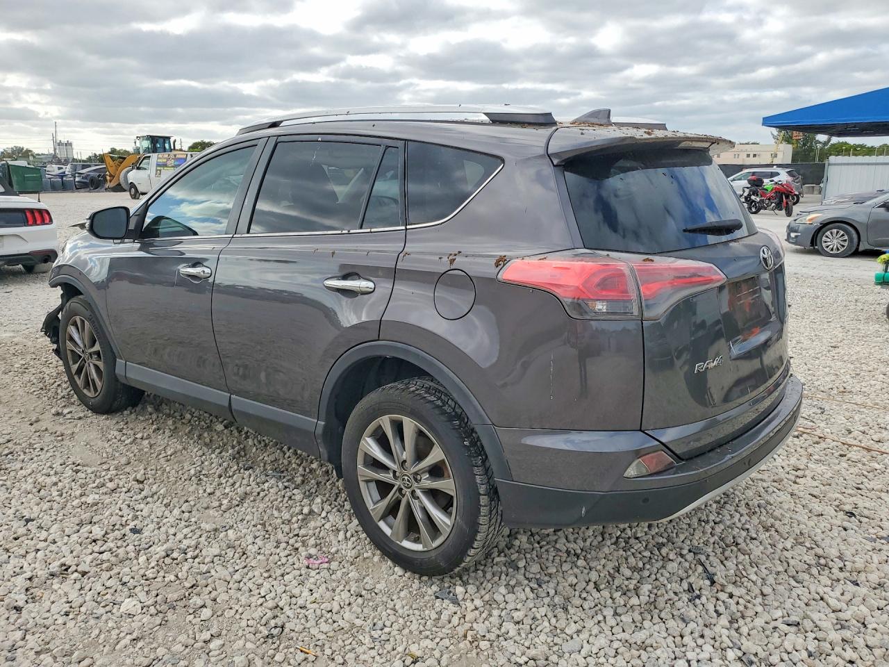2016 TOYOTA RAV4