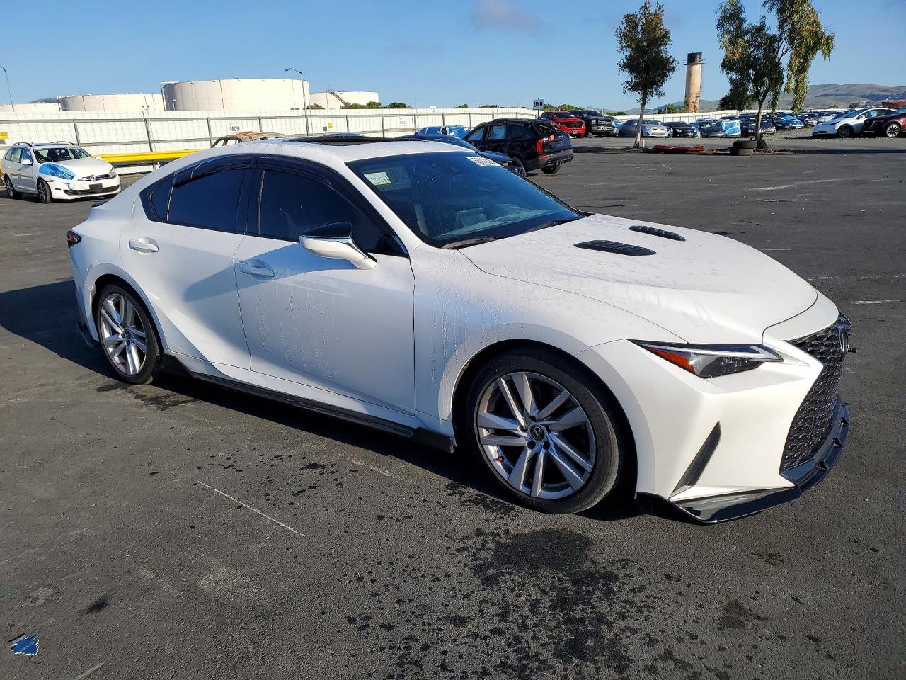 2023 LEXUS IS