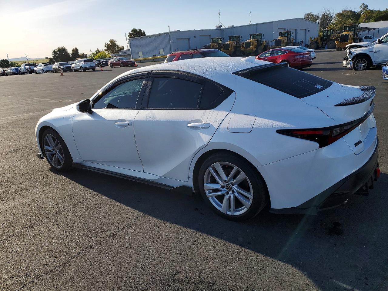 2023 LEXUS IS