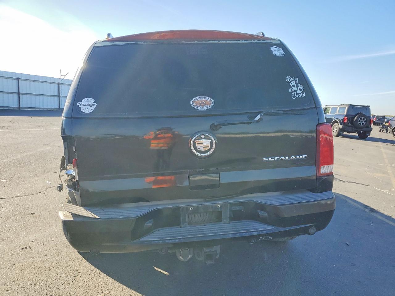 2004 CADILLAC ESCALADE