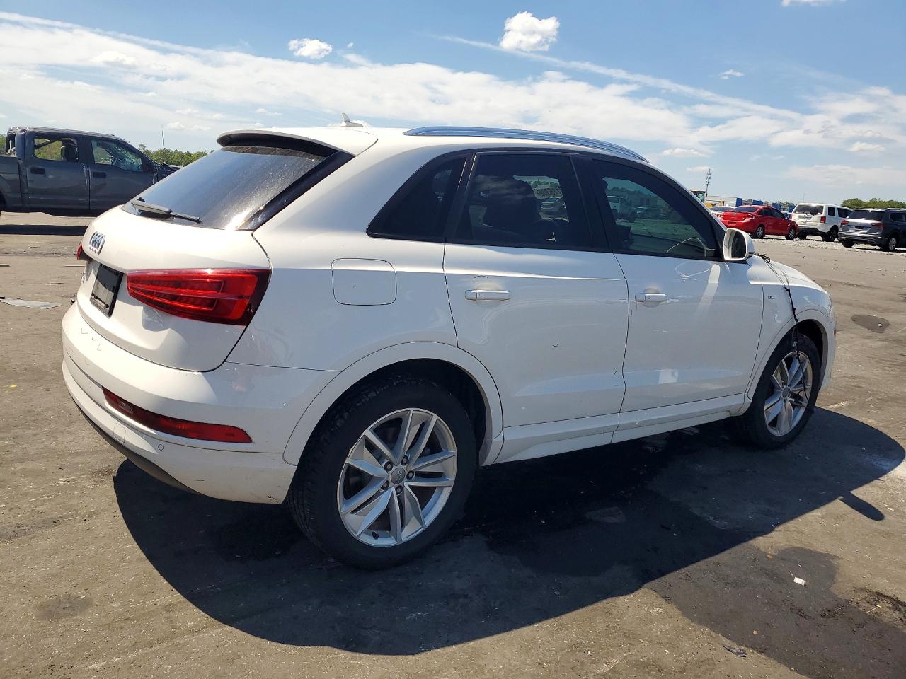 2018 AUDI Q3