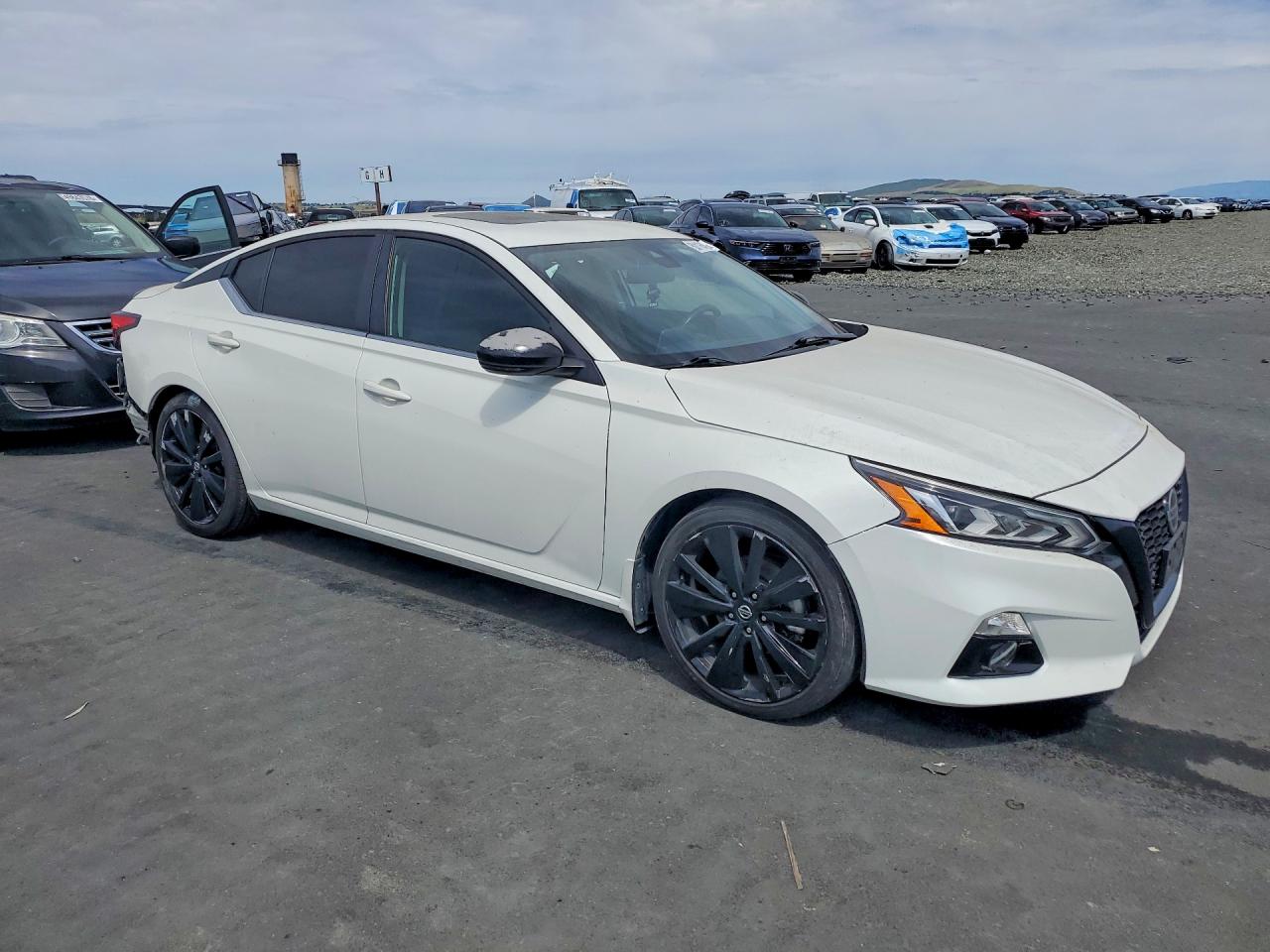 2022 NISSAN ALTIMA