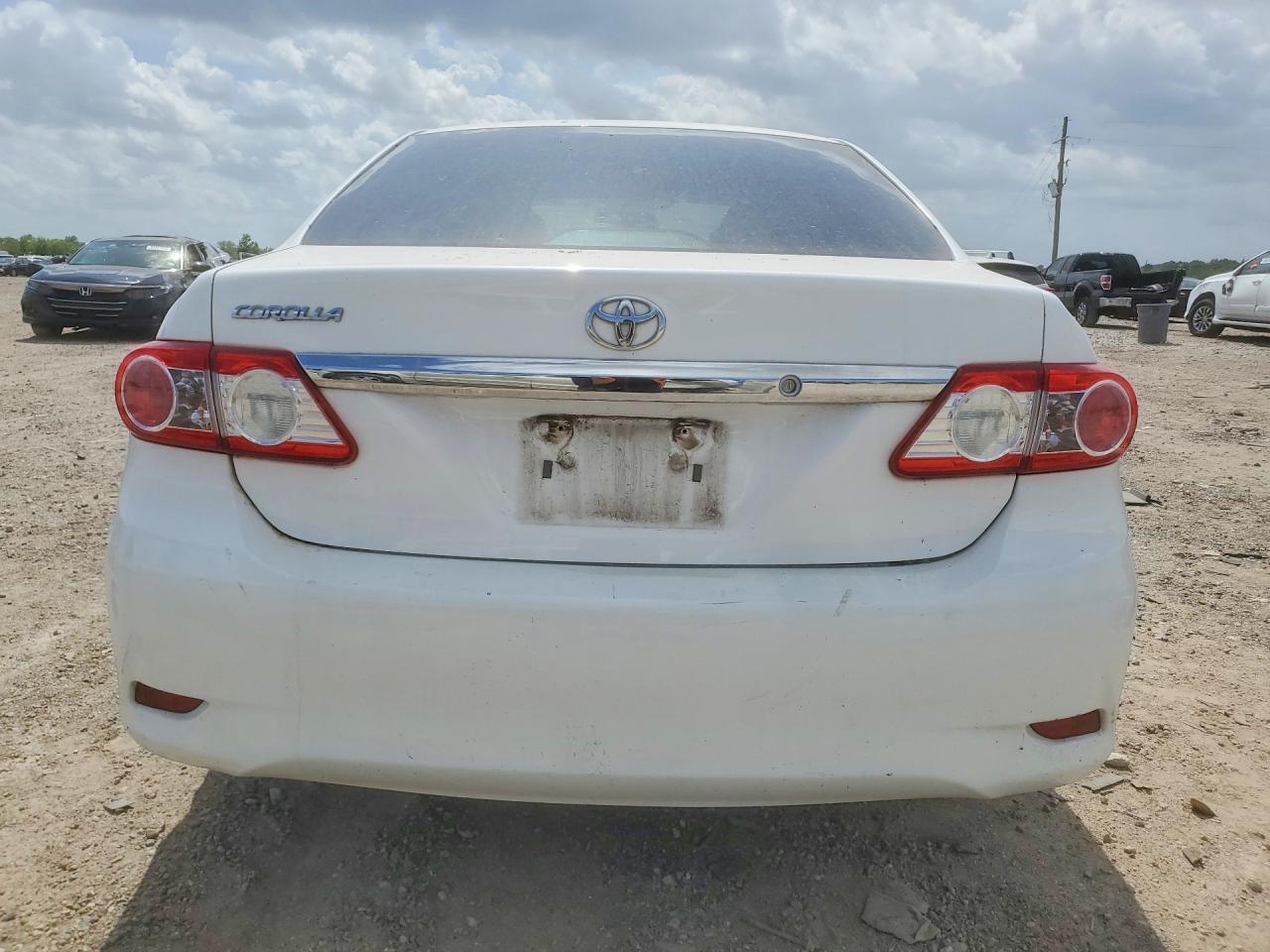 2013 TOYOTA COROLLA