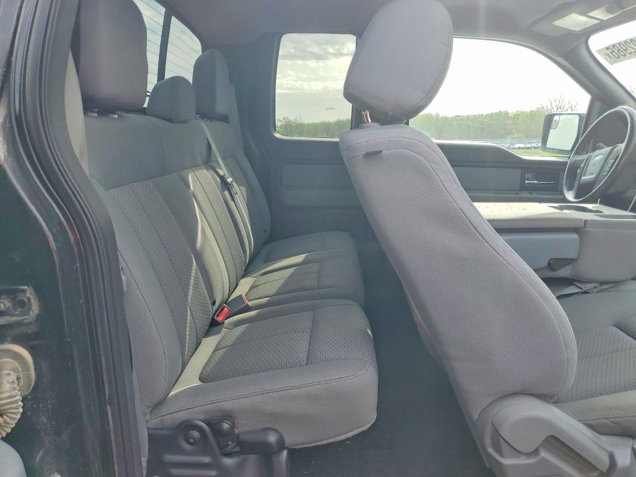 2013 FORD F150