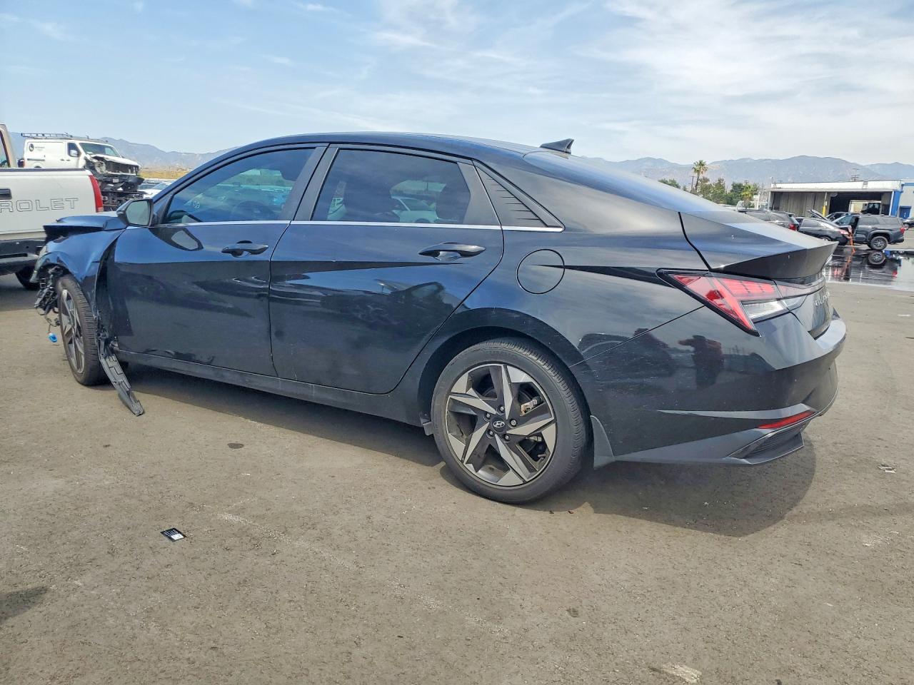 2022 HYUNDAI ELANTRA