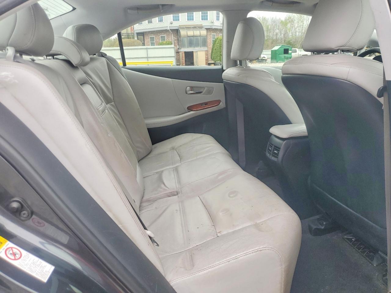 2010 LEXUS HS