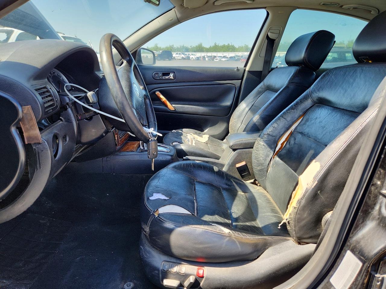 2003 VOLKSWAGEN PASSAT