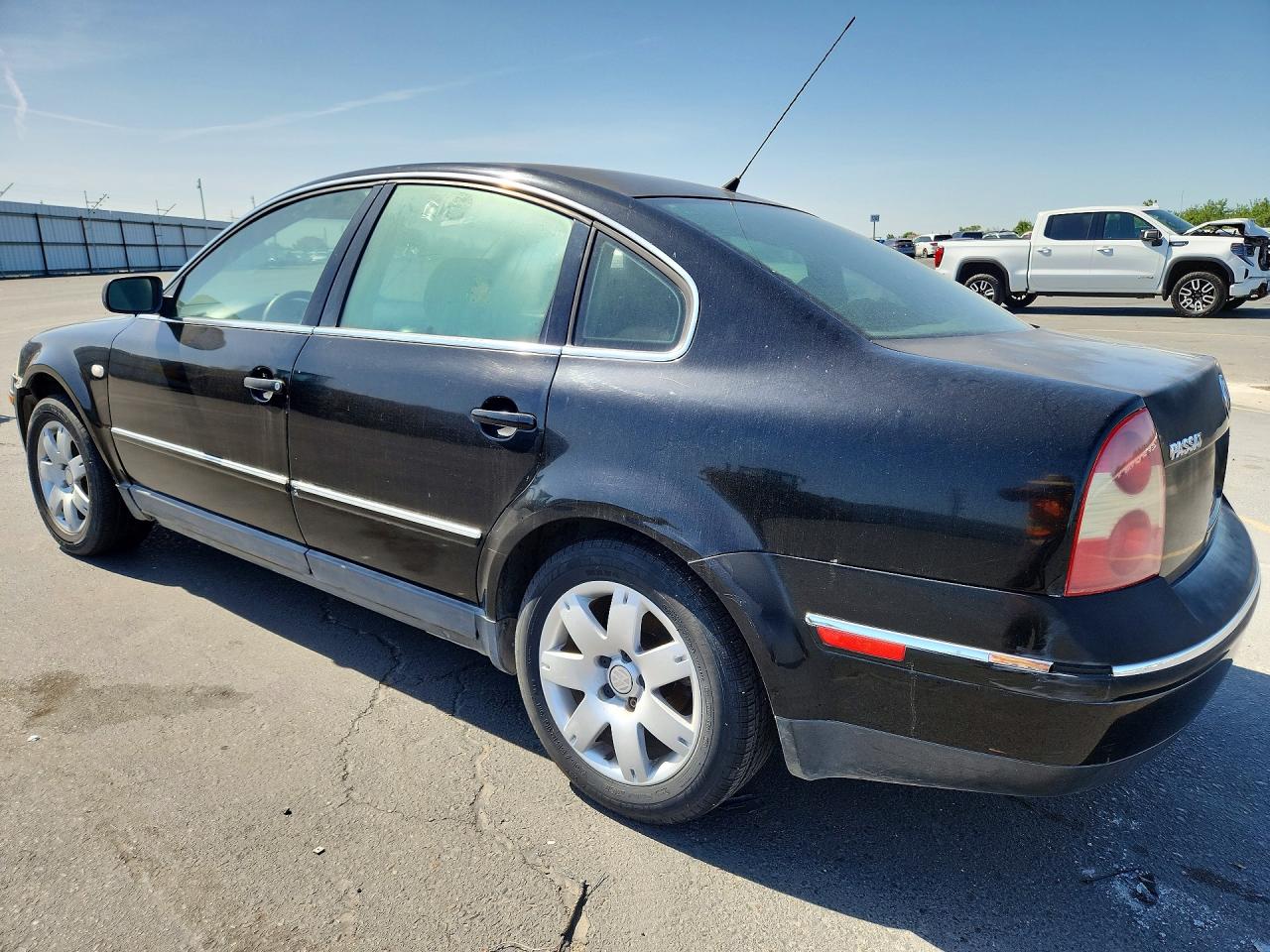 2003 VOLKSWAGEN PASSAT