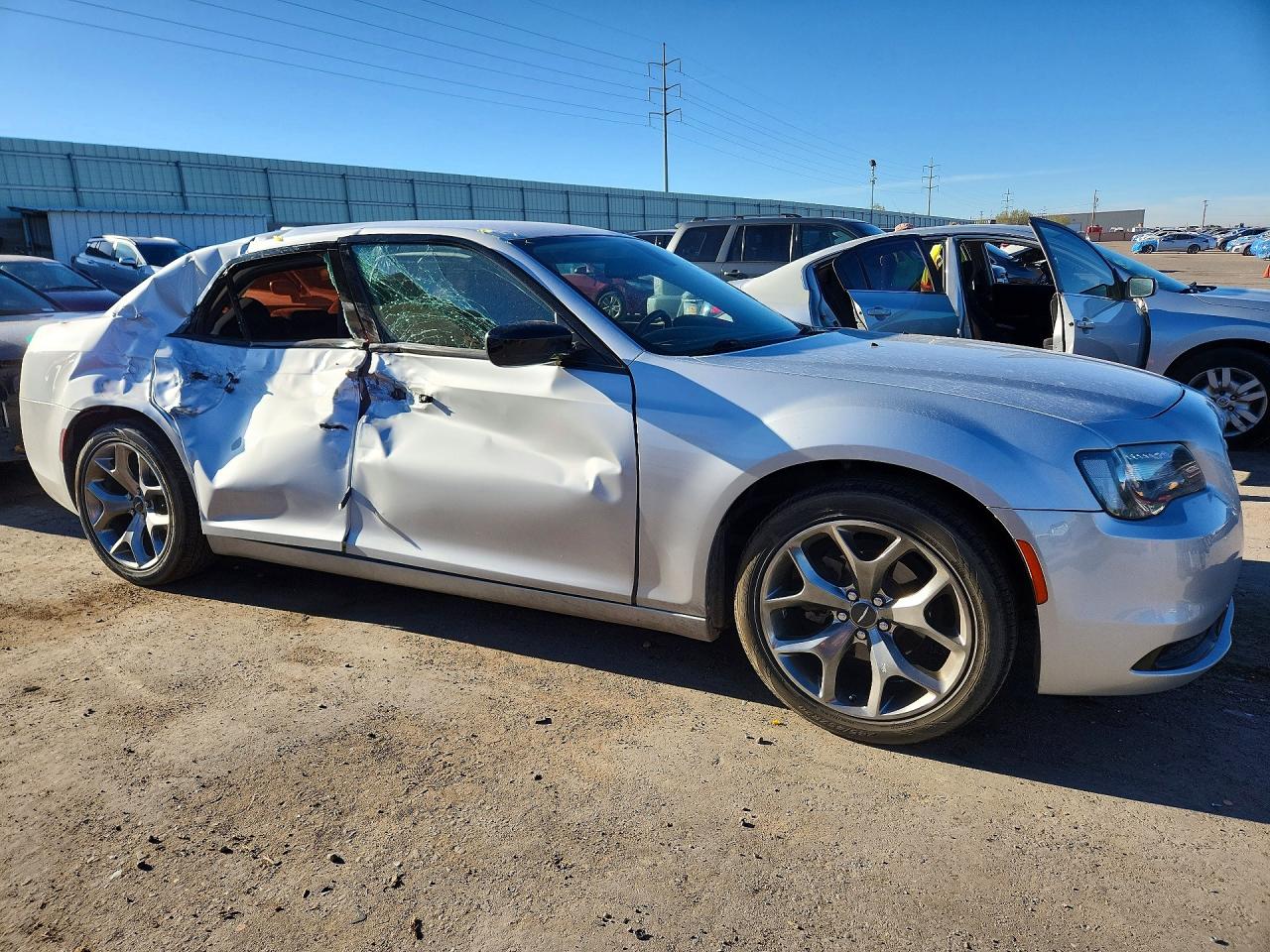 2021 CHRYSLER 300