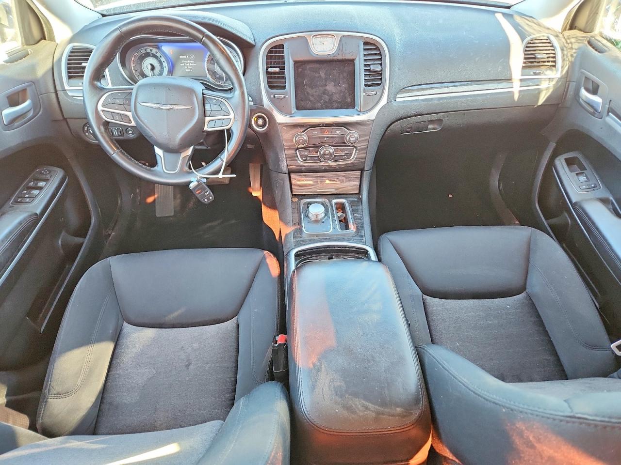 2021 CHRYSLER 300