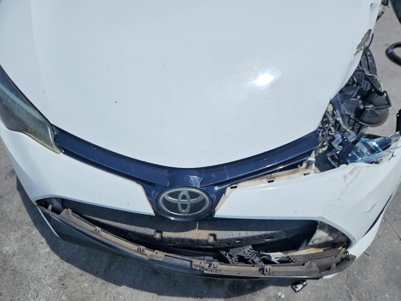2018 TOYOTA COROLLA