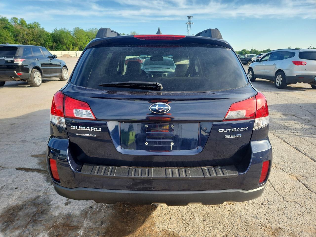 2013 SUBARU OUTBACK