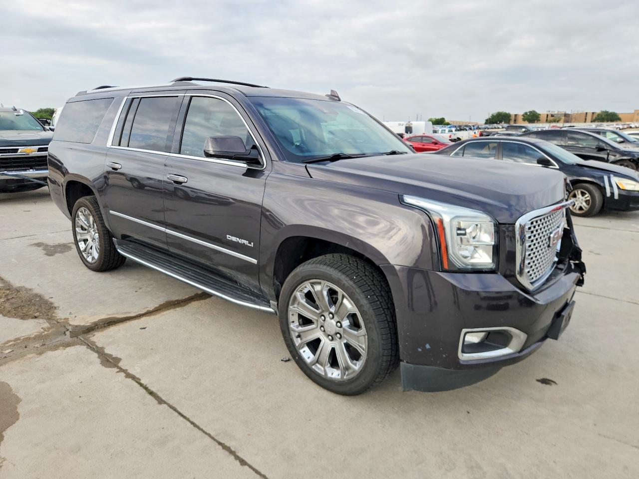 2016 GMC YUKON