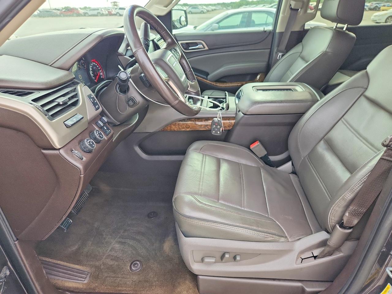 2016 GMC YUKON