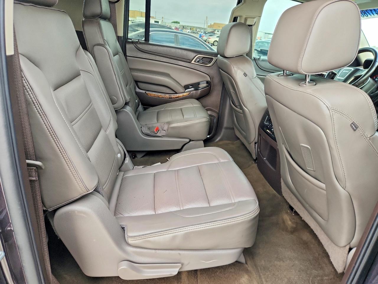 2016 GMC YUKON