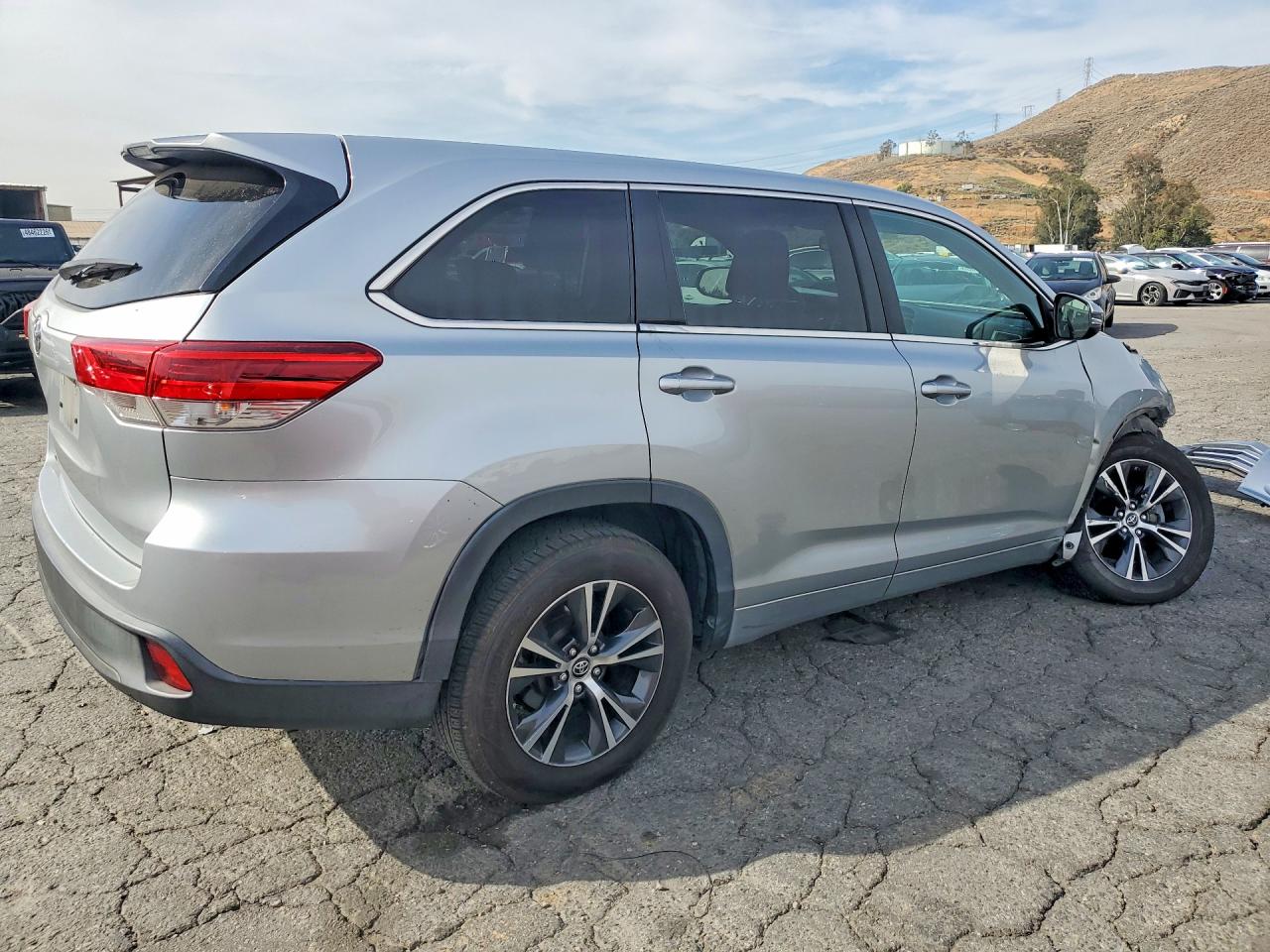 2018 TOYOTA HIGHLANDER