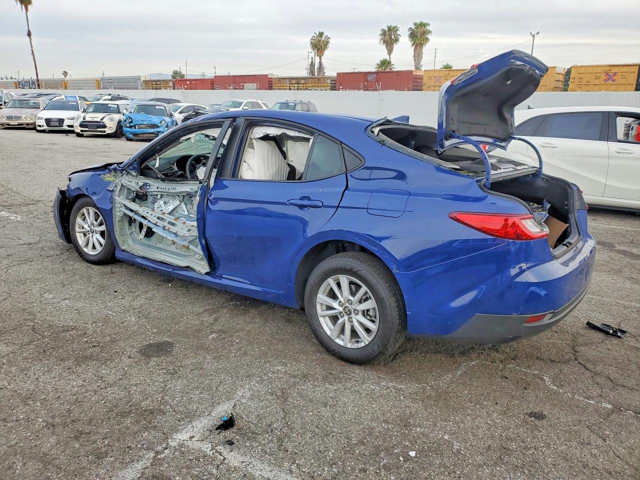 2026 TOYOTA CAMRY