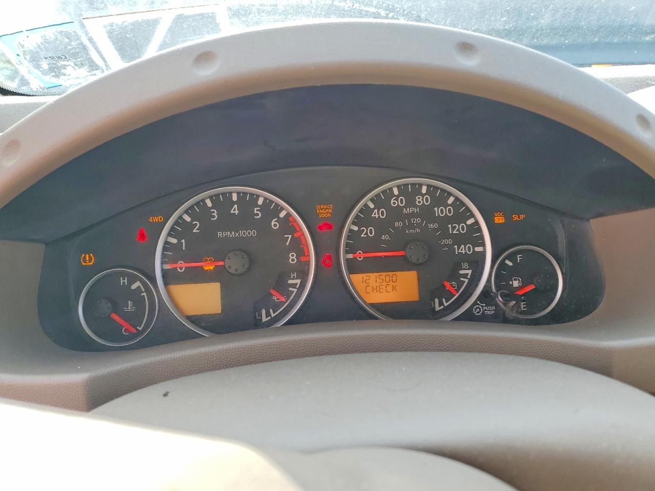 2011 NISSAN FRONTIER