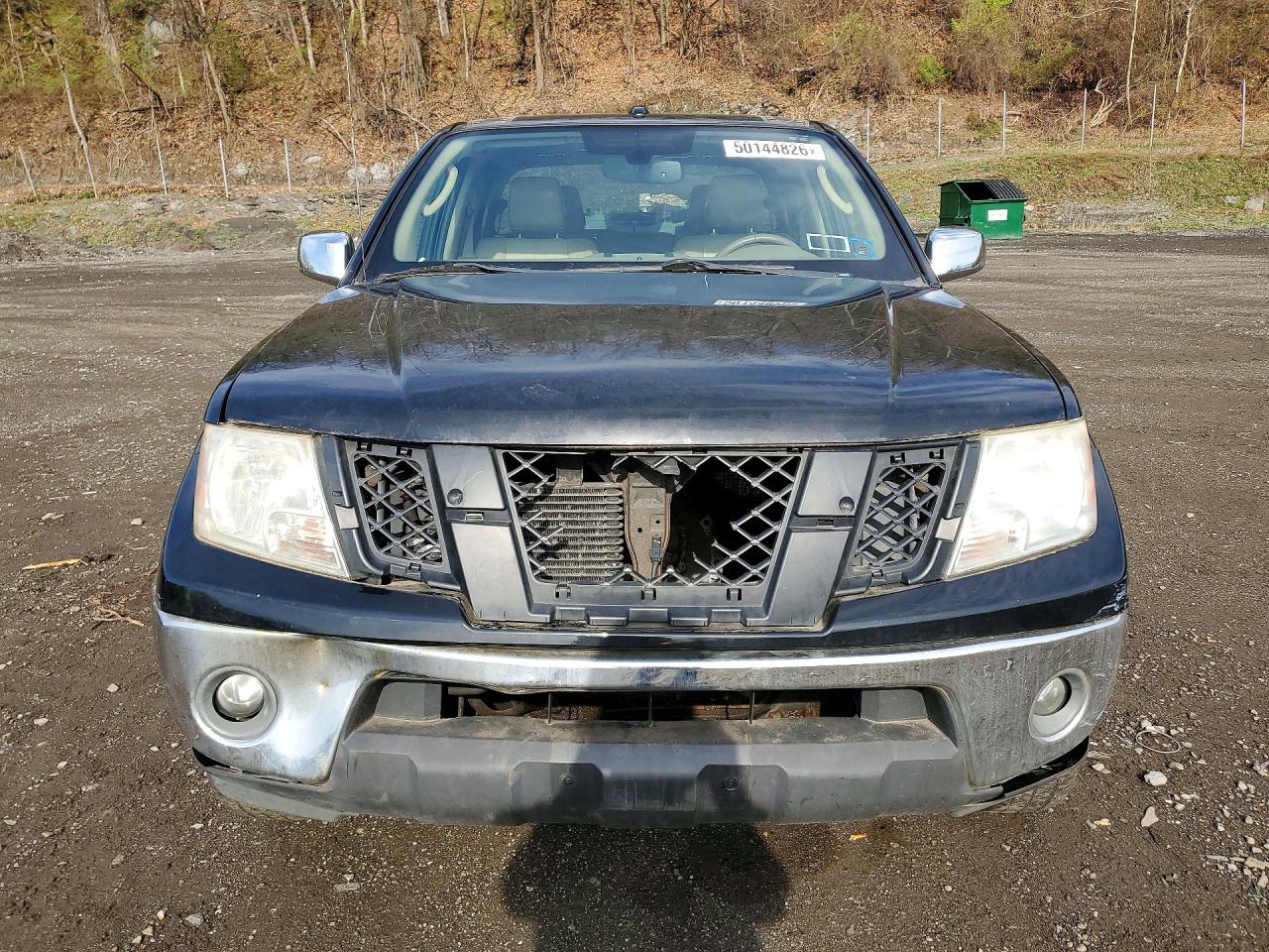 2011 NISSAN FRONTIER