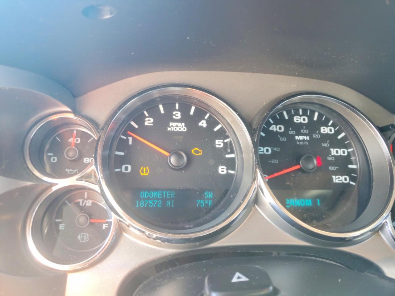 2011 CHEVROLET SILVERADO