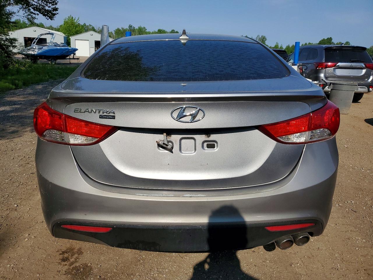 2013 HYUNDAI ELANTRA
