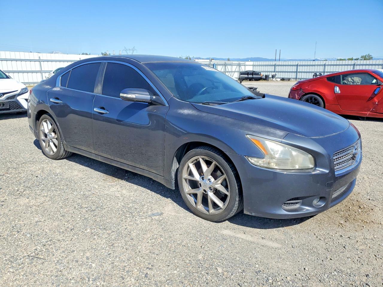 2010 NISSAN MAXIMA