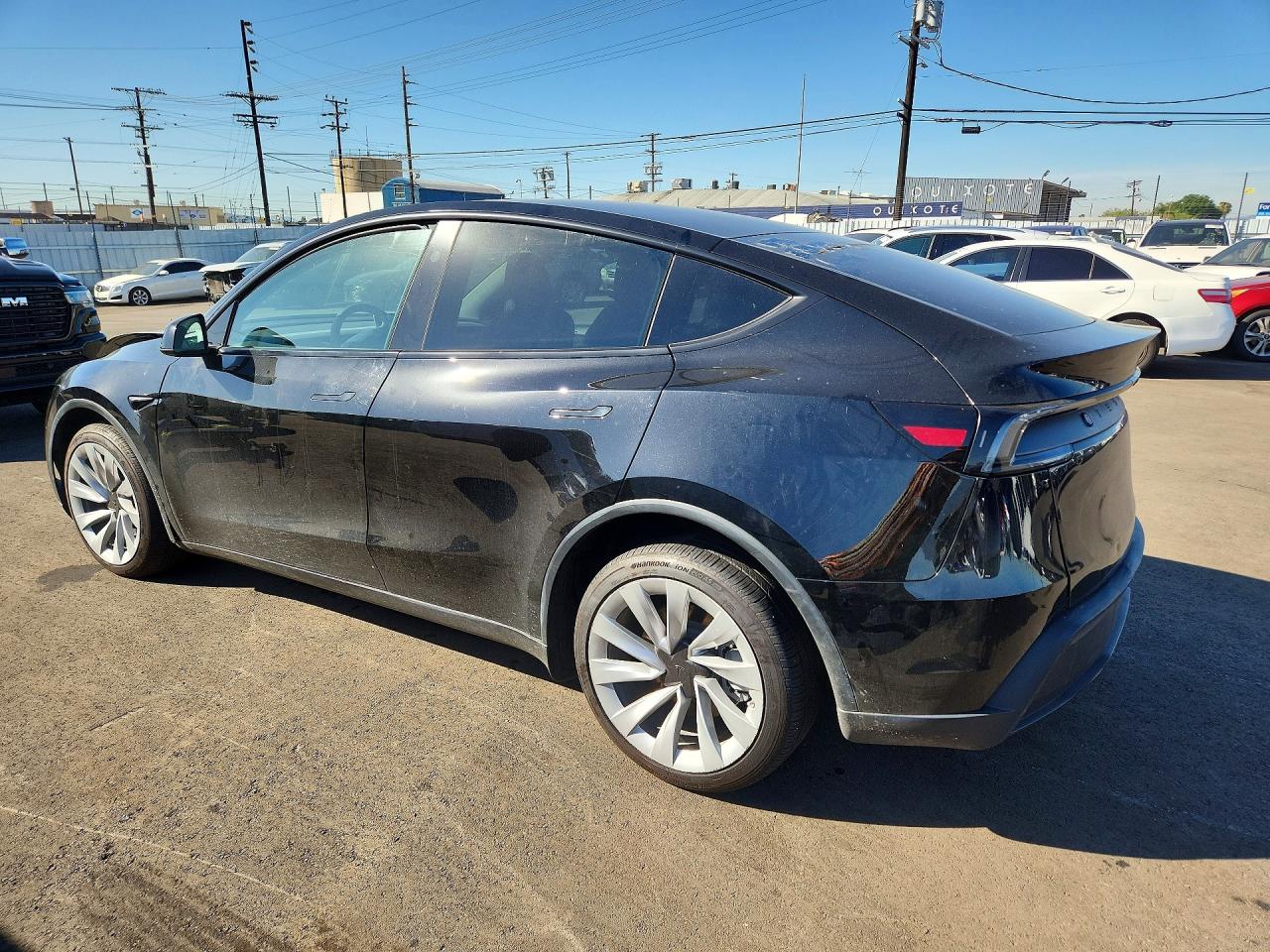 2026 TESLA MODEL Y