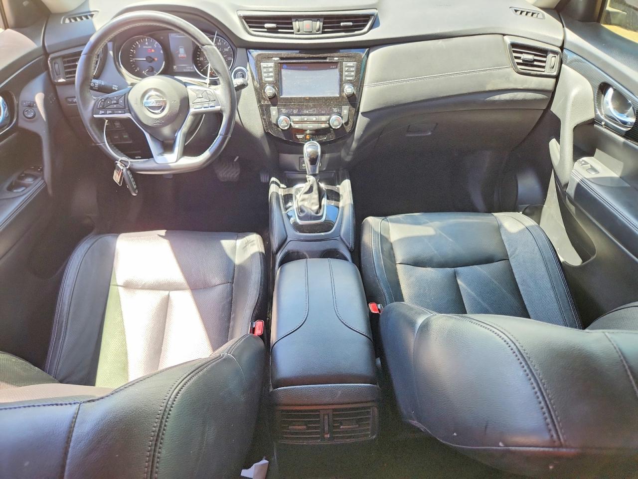 2017 NISSAN ROGUE