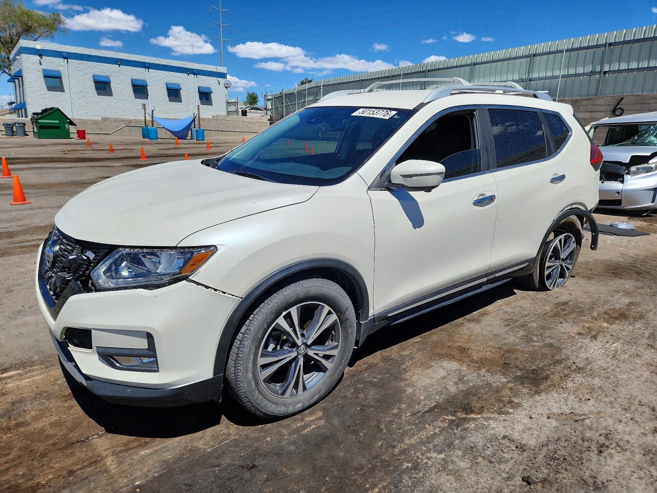 2017 NISSAN ROGUE