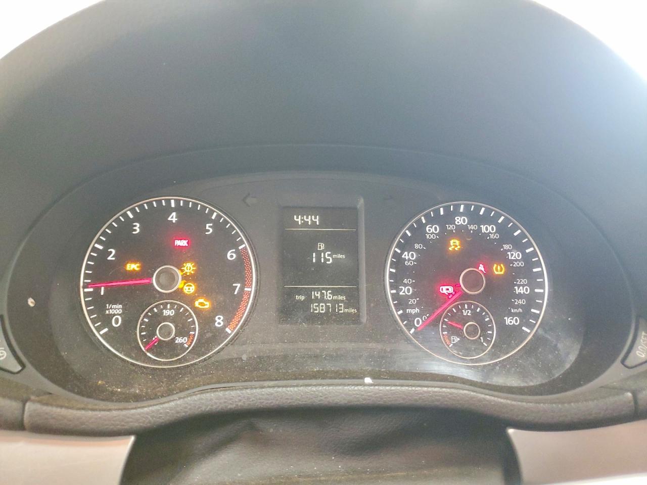 2015 VOLKSWAGEN PASSAT