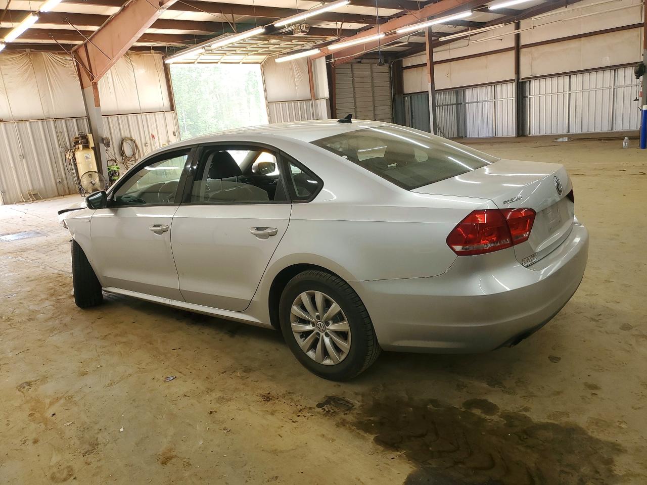 2015 VOLKSWAGEN PASSAT