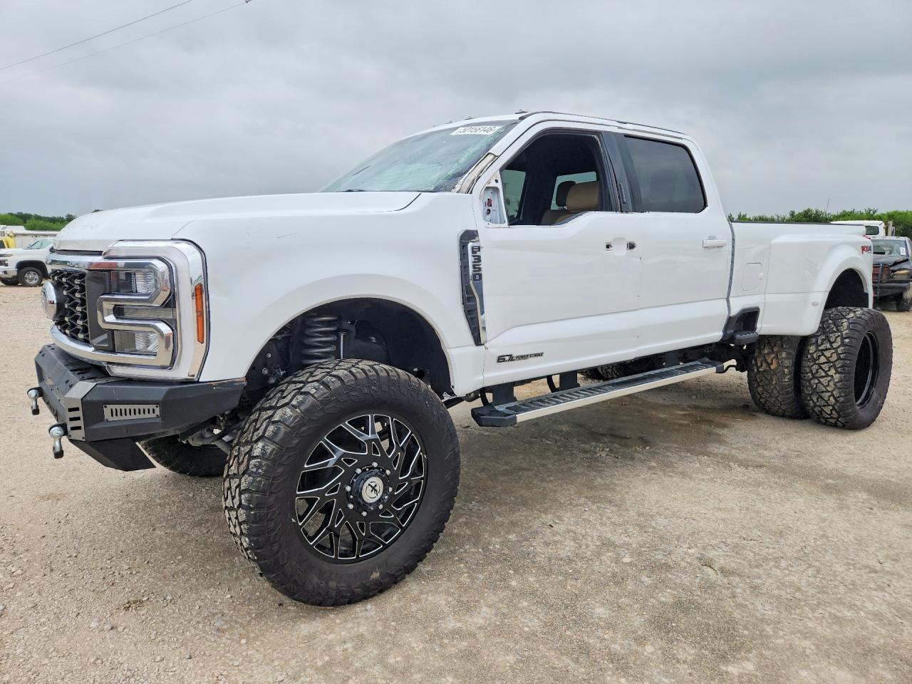 2024 FORD F350
