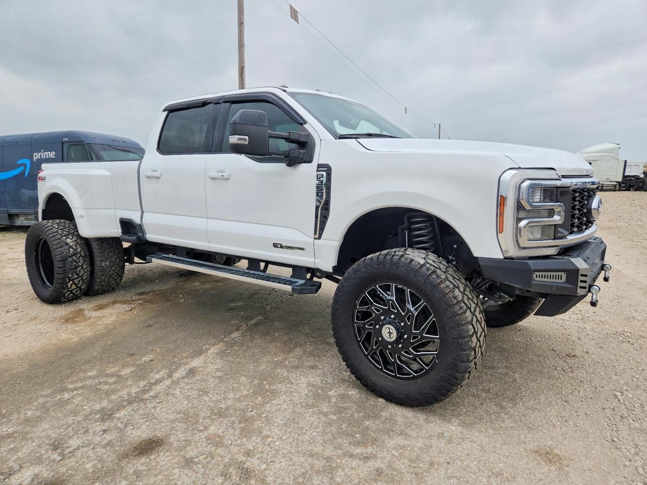 2024 FORD F350