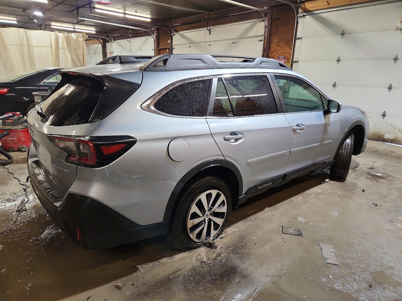 2021 SUBARU OUTBACK