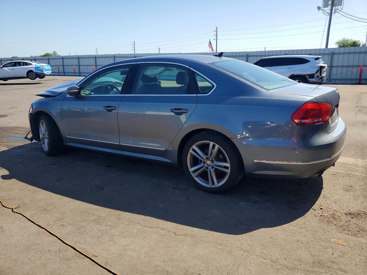 2015 VOLKSWAGEN PASSAT