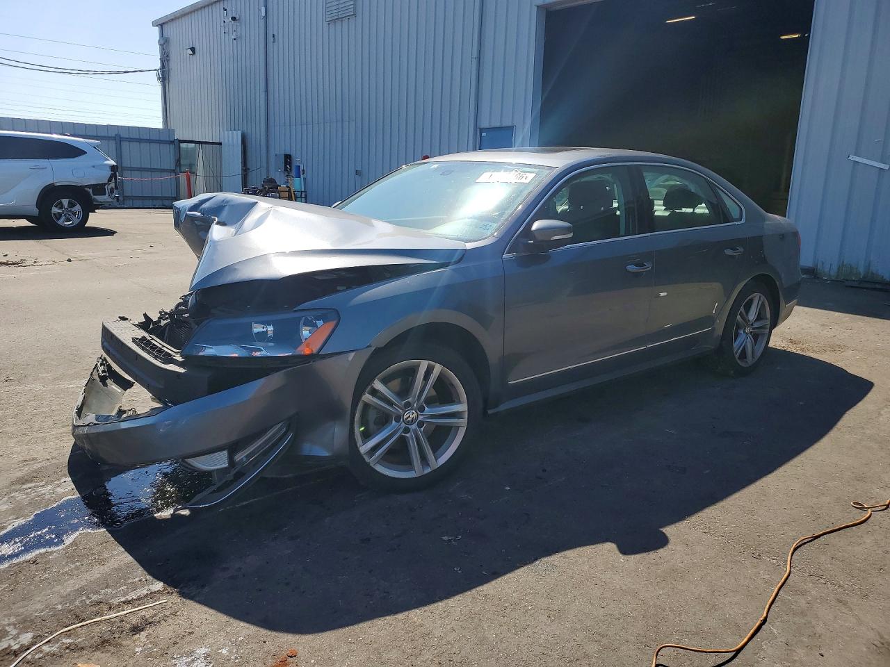2015 VOLKSWAGEN PASSAT