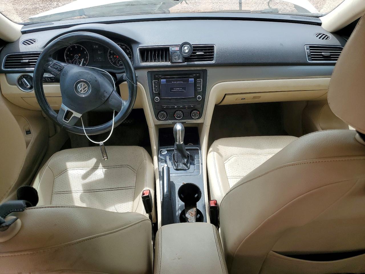 2015 VOLKSWAGEN PASSAT