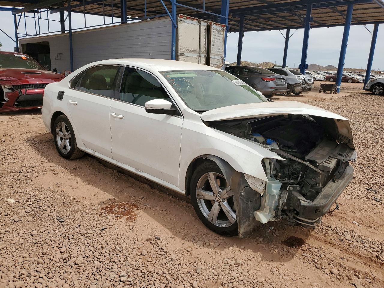 2015 VOLKSWAGEN PASSAT