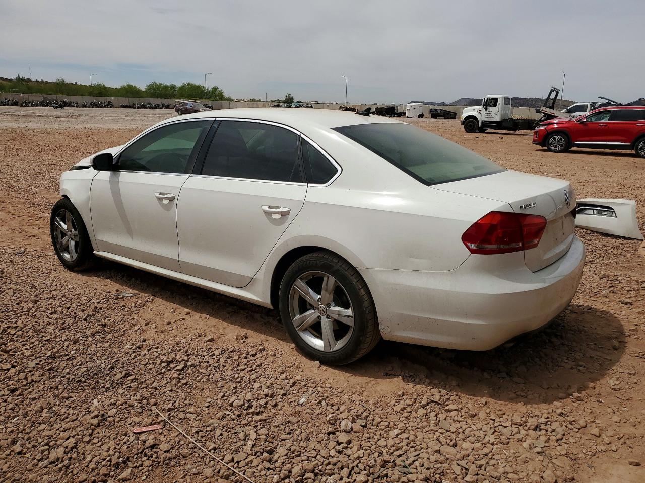 2015 VOLKSWAGEN PASSAT