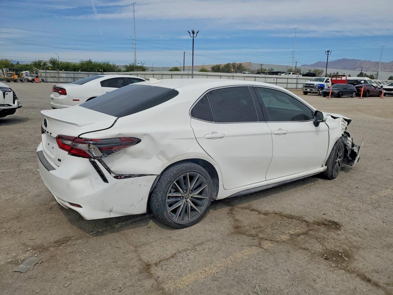 2024 TOYOTA CAMRY