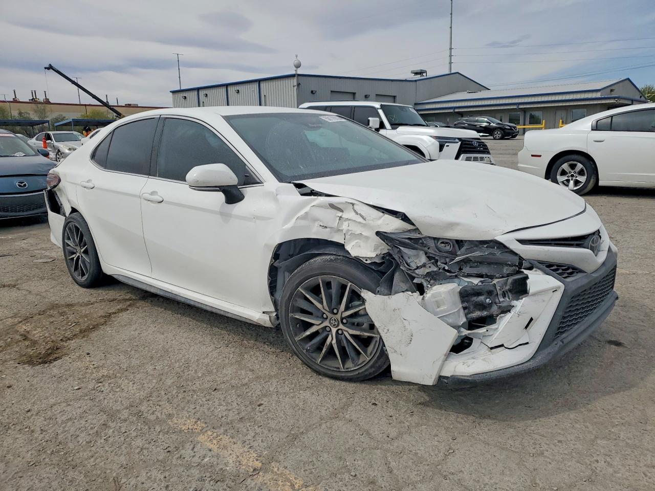 2024 TOYOTA CAMRY